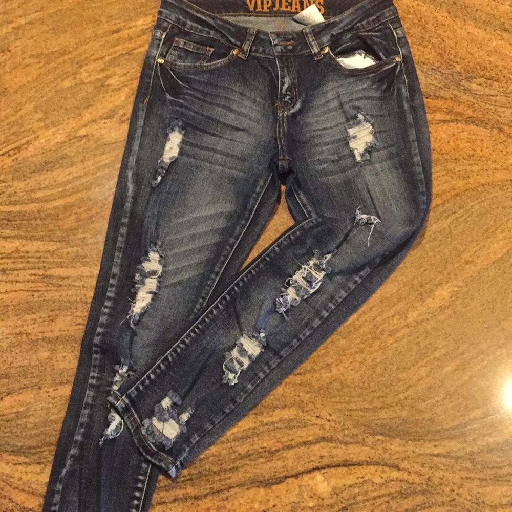 Dark wash skinny jeans